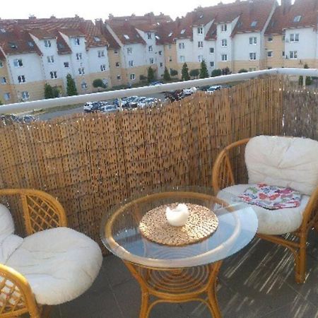 Jasne Czyste I Zadbane Mieszkanie Blisko Lotniska Danzig Exterior foto